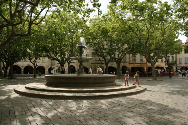 Uzès